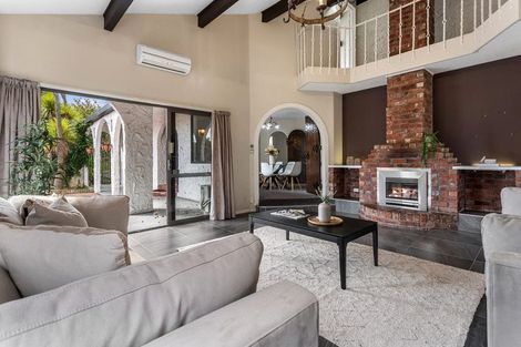 Photo of property in 15 Hawkswood Place, Avonhead, Christchurch, 8042