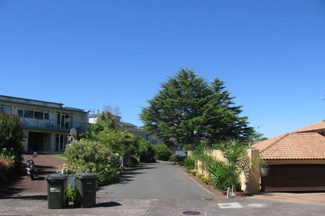 Photo of property in 1/42 Sylvan Park Avenue, Milford, Auckland, 0620