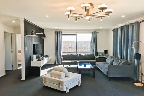 Photo of property in 12 Te Taniwha Road, One Tree Point, 0118