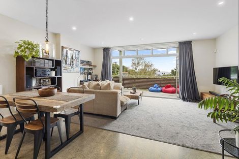 Photo of property in 59u2 Mortimer Terrace, Brooklyn, Wellington, 6021