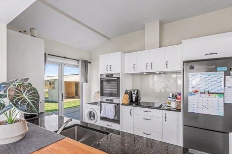Photo of property in 219 Puriri Street, Castlecliff, Whanganui, 4501