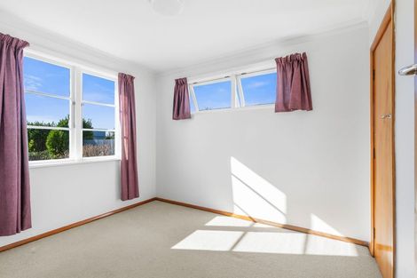 Photo of property in 27 Bledisloe Street, Levin, 5510