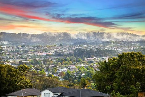 Photo of property in 2/262 Don Buck Road, Massey, Auckland, 0614