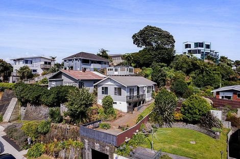 Photo of property in 54 Pioneer Road, Moturoa, New Plymouth, 4310