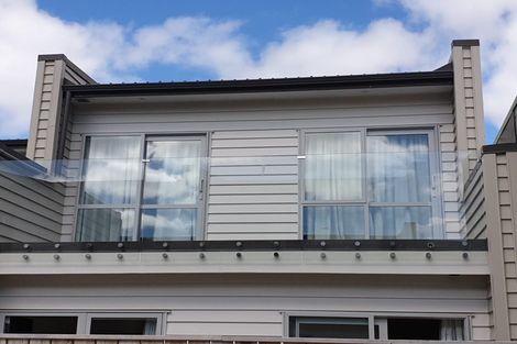 Photo of property in 19u1 Collins Avenue, Tawa, Wellington, 5028