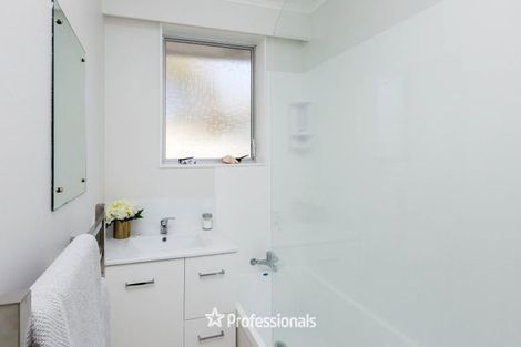 Photo of property in 7 Garth Lane, Maoribank, Upper Hutt, 5018