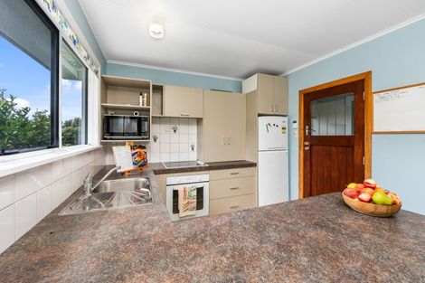Photo of property in 6 Waugh Street, Kimbolton, 4777