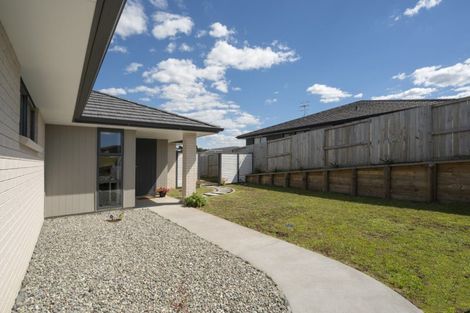 Photo of property in 4 Oyster Place, Omokoroa, 3114