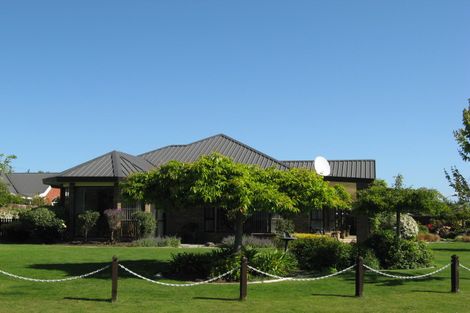 Photo of property in 16 Busby Place, Kaiapoi, 7630