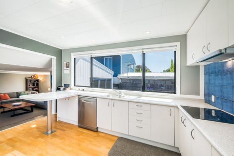 Photo of property in 83 Martin Road, Paraparaumu Beach, Paraparaumu, 5032