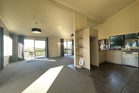 Photo of property in 141 Colwill Road, Massey, Auckland, 0614