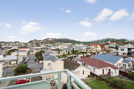 Photo of property in 4u2 Kenwyn Terrace, Newtown, Wellington, 6021