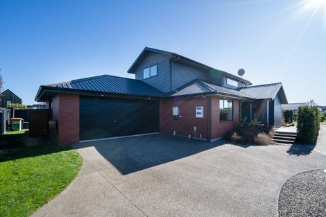 Photo of property in 33 Rose Leigh Drive, Cambridge, 3434