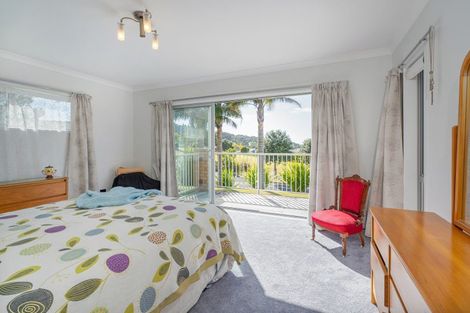 Photo of property in 16 Ohuka Place, Whitianga, 3510
