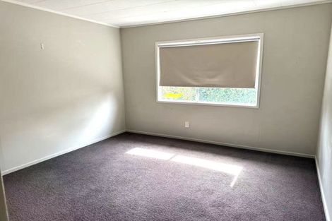 Photo of property in 44 Beach Road, Te Atatu Peninsula, Auckland, 0610