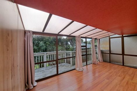 Photo of property in 85c Stottholm Road, Titirangi, Auckland, 0604