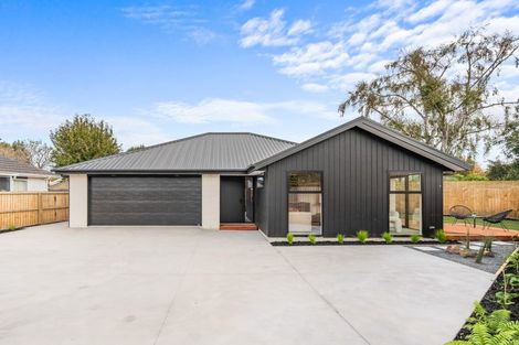 Photo of property in 13 Whitby Street, Burnside, Christchurch, 8053