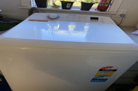 Photo of property in 11 Lynda Avenue, Paparangi, Wellington, 6037