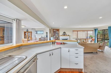 Photo of property in 1/11 Bernleigh Terrace, West Harbour, Auckland, 0618