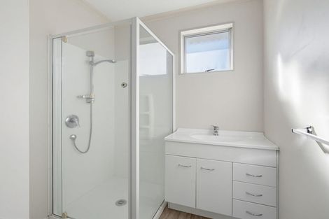 Photo of property in 37 Kimberley Grove, Westbrook, Palmerston North, 4412