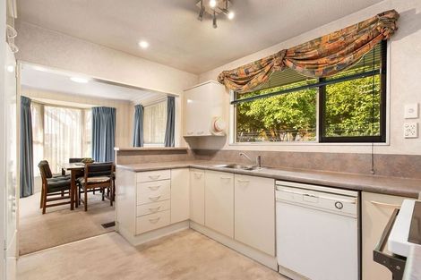 Photo of property in 427 Memorial Avenue, Burnside, Christchurch, 8053