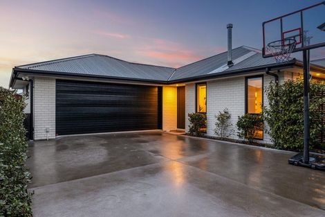 Photo of property in 15 Batchelor Place, Kaiapoi, 7630