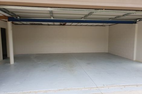 Photo of property in 17 Makiri Street, Helensville, 0800