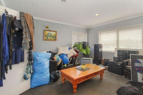 Photo of property in 27a Royal Doulton Drive, Pukekohe, 2677