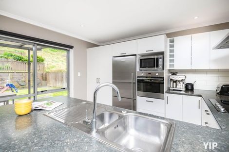 Photo of property in 21 Bickerton Rise, Churton Park, Wellington, 6037