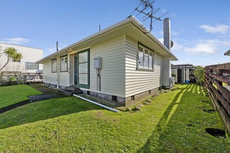 Photo of property in 9a Chilman Street, Strandon, New Plymouth, 4312