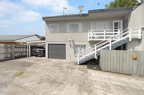 Photo of property in 1a/1 Divich Avenue, Te Atatu South, Auckland, 0610