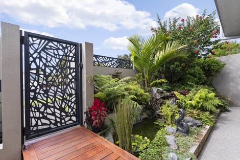 Photo of property in 99 Exmouth Road, Northcote, Auckland, 0627