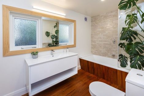 Photo of property in 89a Clarendon Terrace, Woolston, Christchurch, 8023