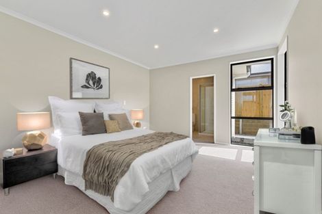Photo of property in 22 Kukuwai Avenue, Red Beach, 0932