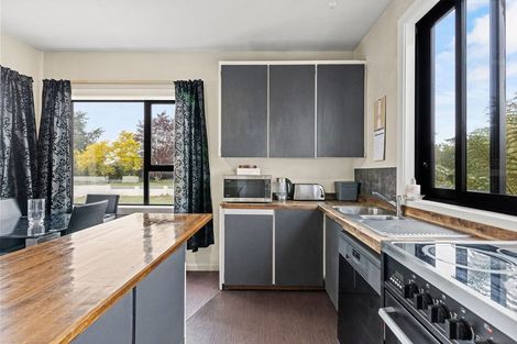 Photo of property in 3 Highfield Avenue, Dunsandel, 7682