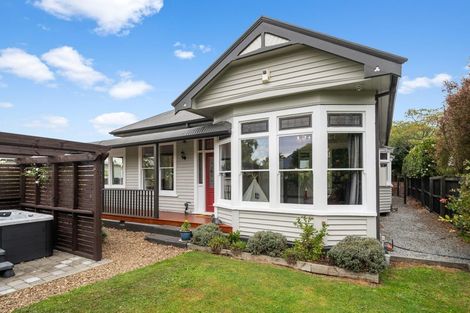 Photo of property in 12 Medway Street, Richmond, Christchurch, 8013
