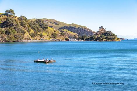 Photo of property in 11 Puriri Road, Te Kouma, Coromandel, 3581