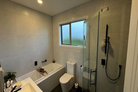 Photo of property in 17 Rowles Road, Pukekohe, 2120