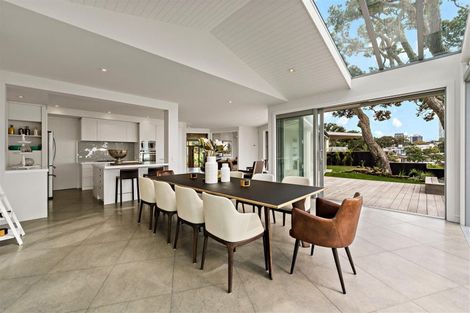 Photo of property in 43 Clifton Road, Hauraki, Auckland, 0622