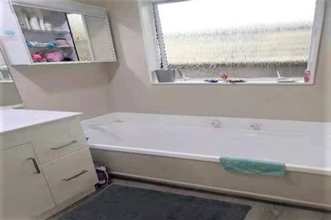 Photo of property in 2/275 Waterloo Road, Waterloo, Lower Hutt, 5011
