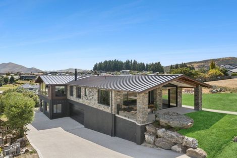 Photo of property in 93 Plantation Road, Wanaka, 9305