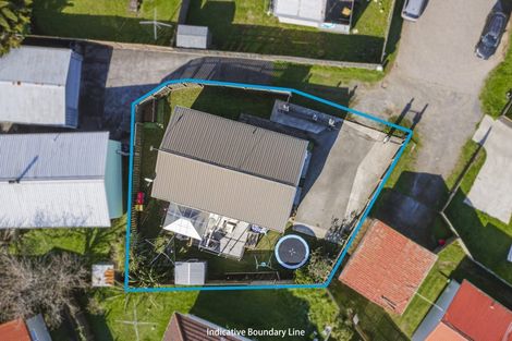 Photo of property in 16a Hatherley Place, Clendon Park, Auckland, 2103