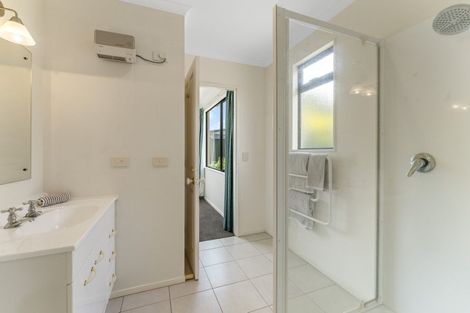 Photo of property in 54 Hawai Street, Two Mile Bay, Taupo, 3330
