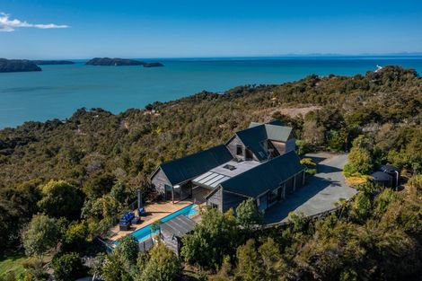 Photo of property in 102 Tokongawa Drive, Kaiteriteri, Motueka, 7197