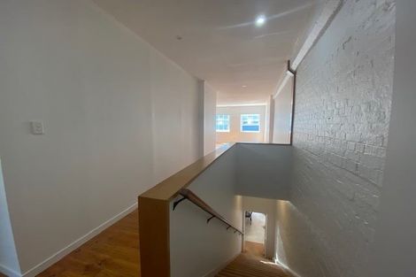 Photo of property in 2u1 King Street, Mount Cook, Wellington, 6021