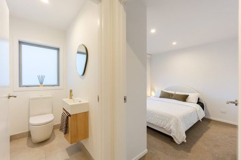 Photo of property in 69 Glenvar Ridge Road, Long Bay, Auckland, 0630