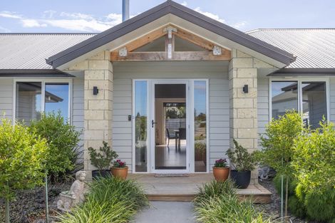 Photo of property in 17 Margot Lane, Matangi, Hamilton, 3283