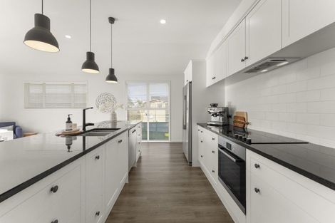 Photo of property in 379b Oceanbeach Road, Mount Maunganui, 3116