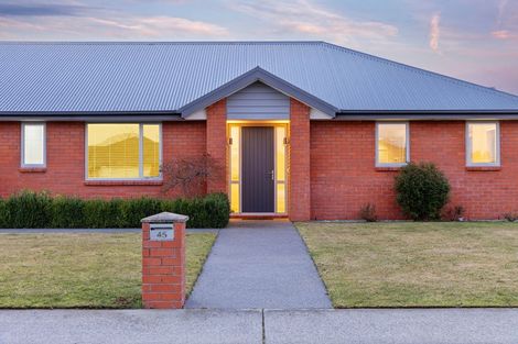 Photo of property in 45 Sovereign Boulevard, Kaiapoi, 7630