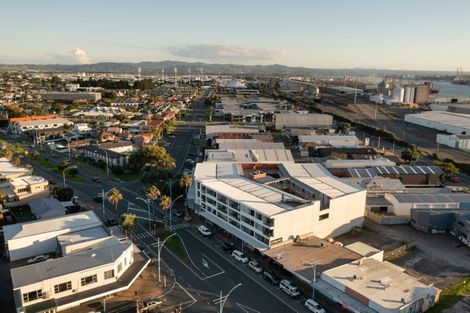 Photo of property in 305/332 Maunganui Road, Mount Maunganui, 3116